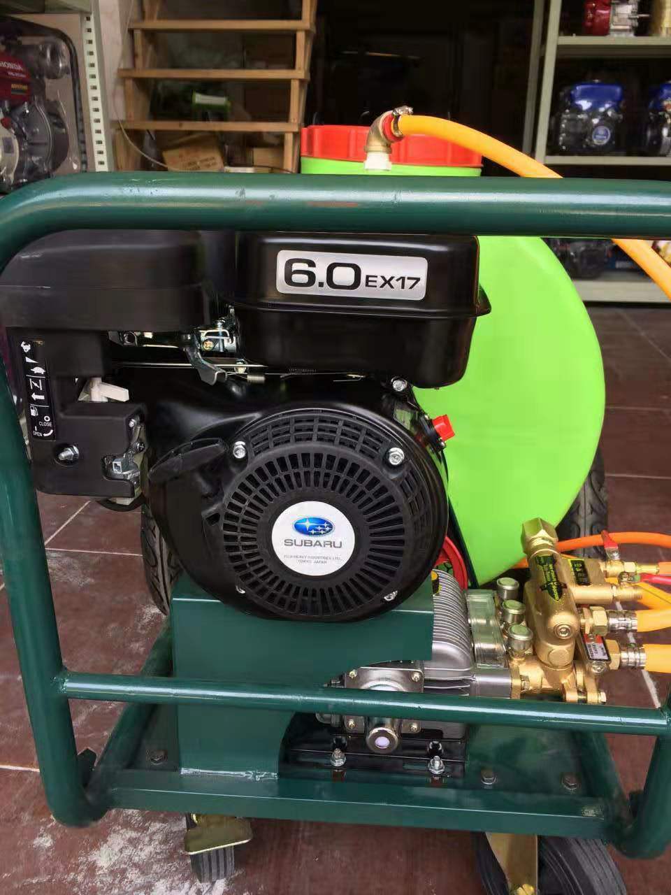 斯巴魯進(jìn)口機(jī)器  打藥機(jī) (5)